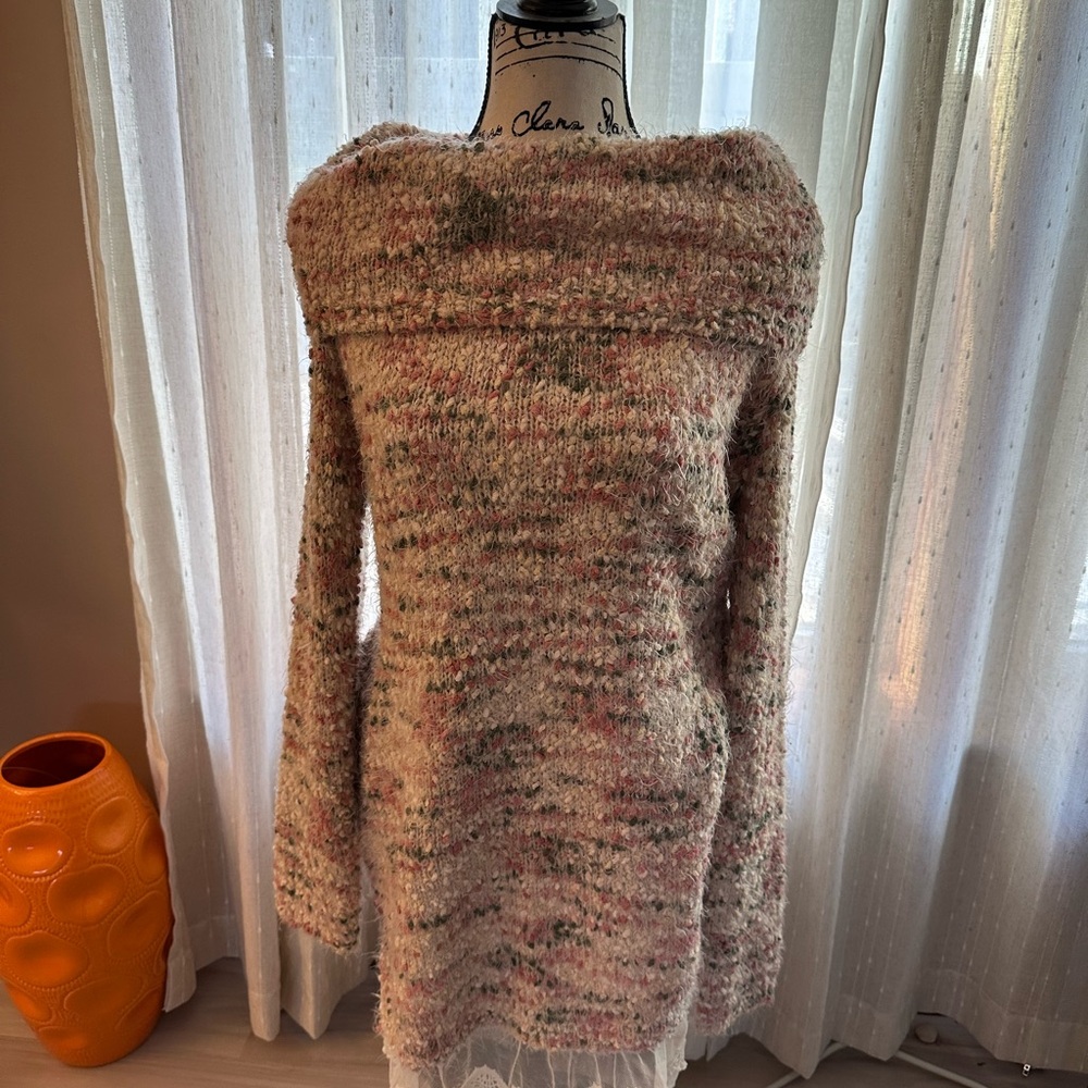 EUC Ryu Multicolor Knit Midi Dress Boutique very cozy comfort with feminine lace